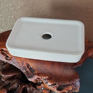 Classic White Ceramic Soap Dish NIB